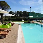 Edda Heated Pool Villa *