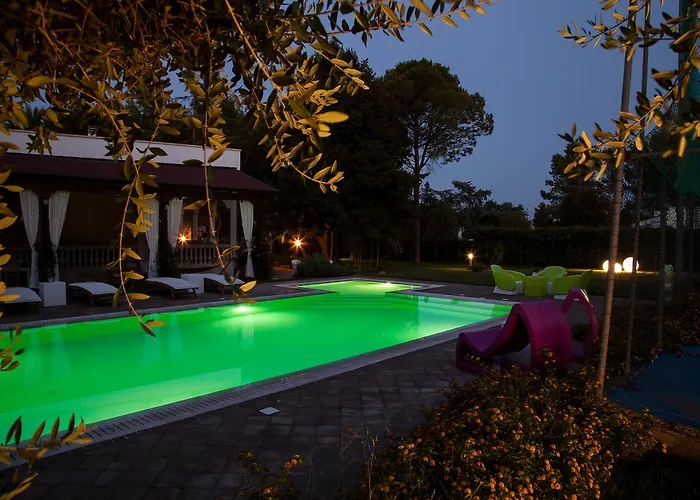 Edda Heated Pool Galatina